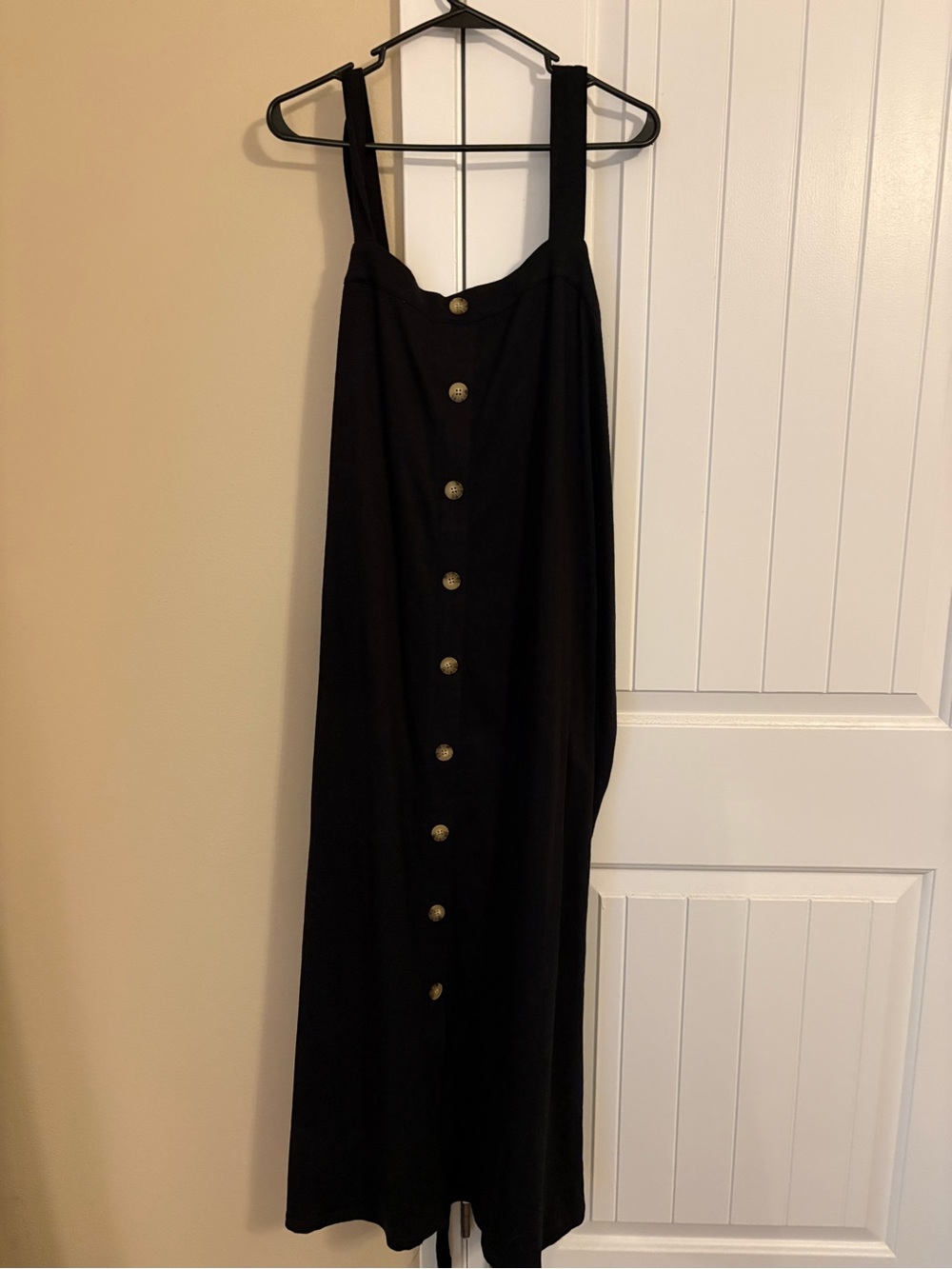 Ava & Viv Black Button-Front Midi Dress with Wide Straps